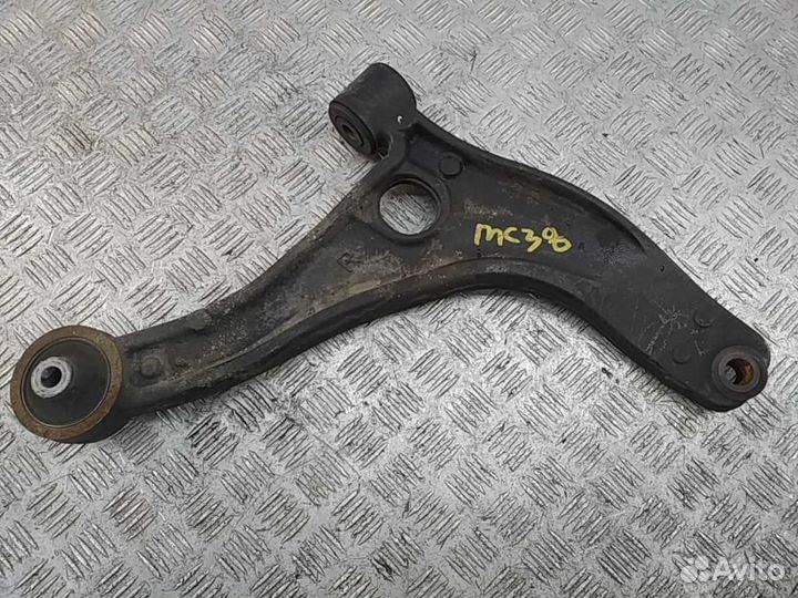 Рычаг передний правый Renault Master III 2010