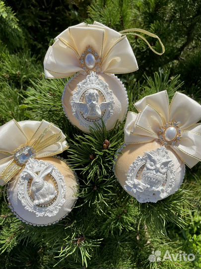 Новогодние шары на елку