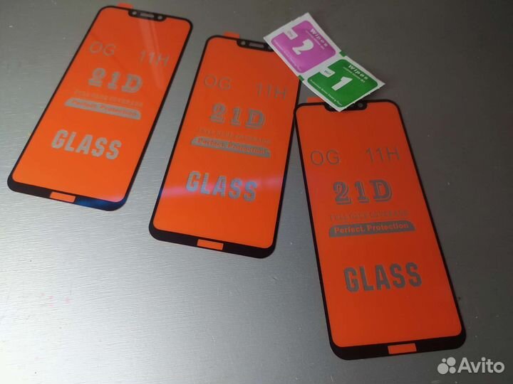 Защитные стекла iPhone / Android