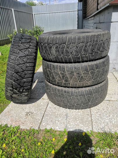 Goodyear Cargo Ultra Grip 215/65 R16