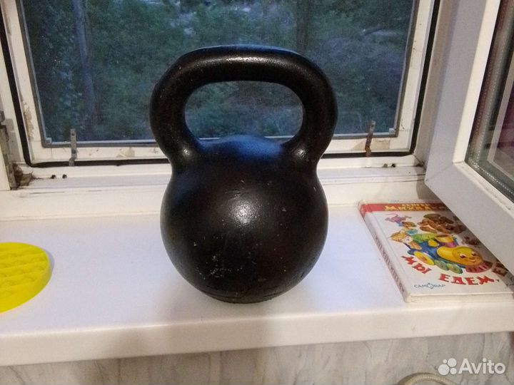 Гантели 5 кг. 2 кг. Гиря 16кг. 32 кг. Гиря 24 кг