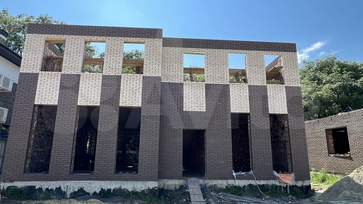 Дом 226 м² на участке 5 сот.