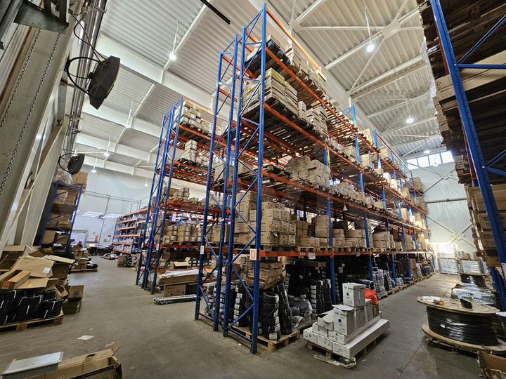 Склад, 2500 м² ул. Трактовая
