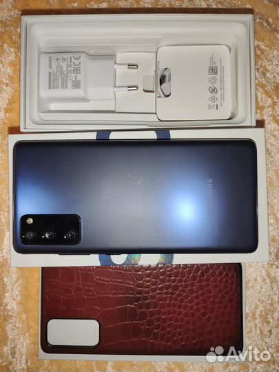 Смартфон Samsung Galaxy S20FE 8/256 Гб