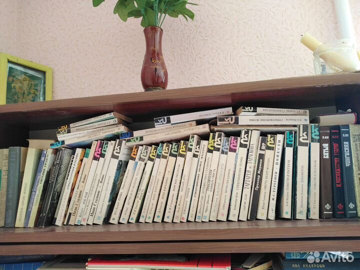 Продаю книги