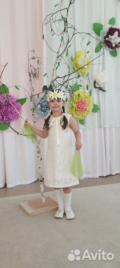 Платье праздничное белое 122