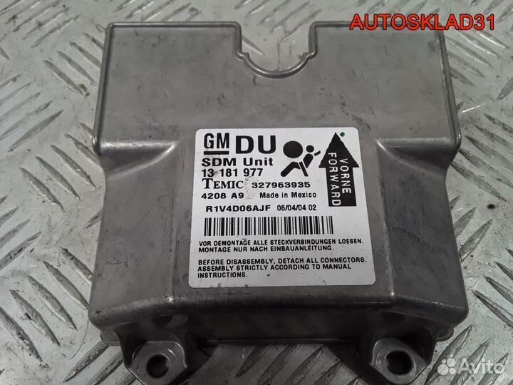 Блок управления Аирбаг Opel Astra H 13181977