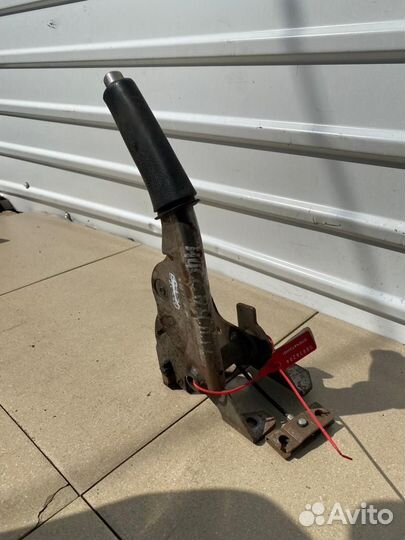 Ручник Nissan Primera P12