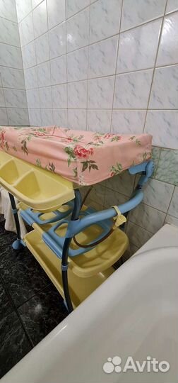 Ванночка на подставке столик