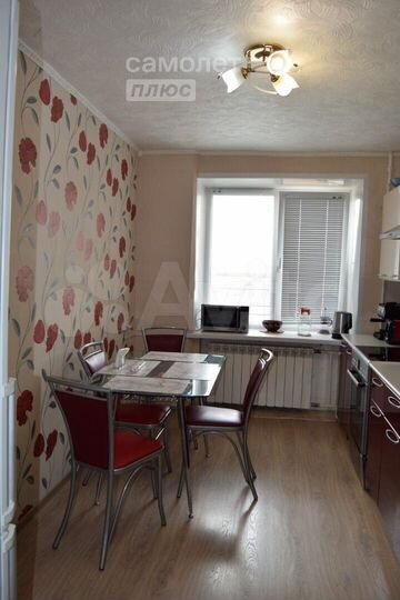 2-к. квартира, 55 м², 8/13 эт.