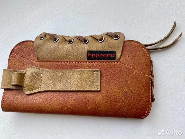 Кожаный чехол для смартфона