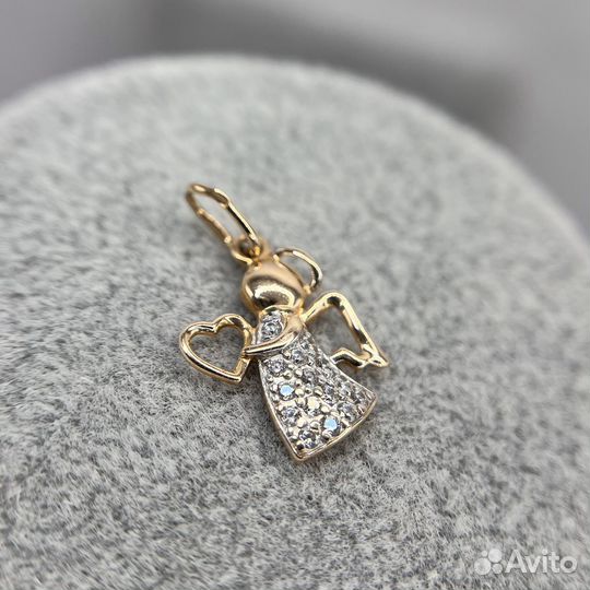 Золотая подвеска 