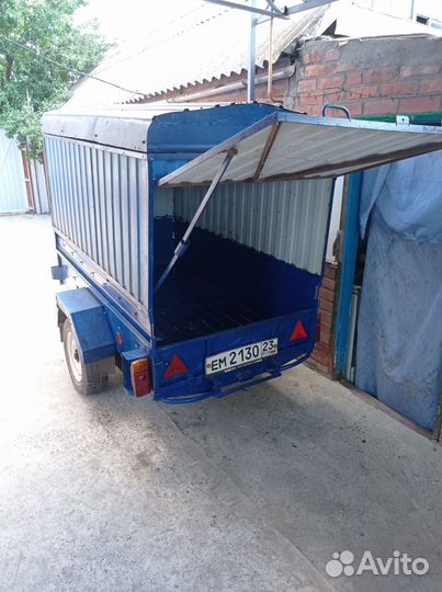 Легковой прицеп