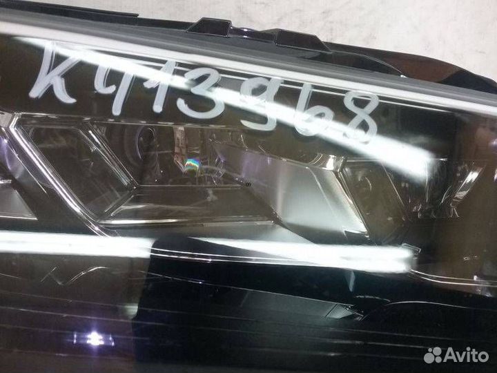 Фара правая Lexus RX200t/RX300/RX350/RX350L/RX450h