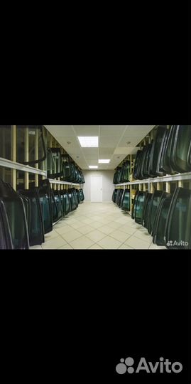 Лрбовое стекло на авто