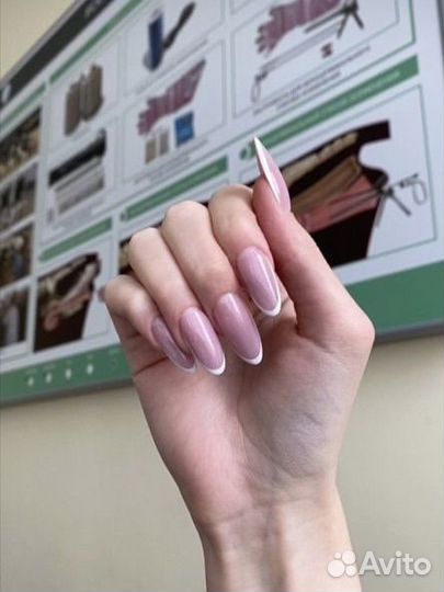 Мастер маникюра