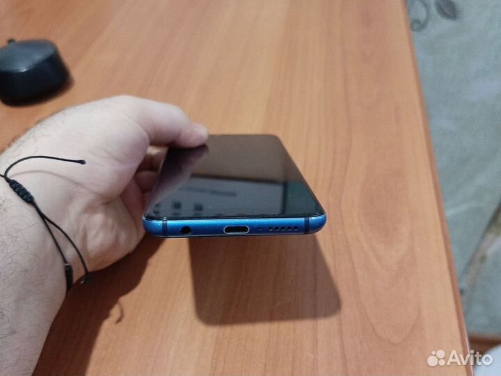 HONOR 10, 4/128 ГБ