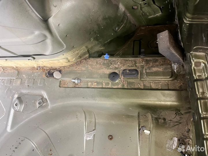 Рено дастер задняя панель с полом