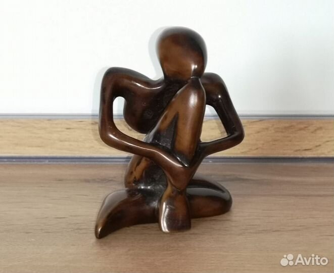 Статуэтка, дерево