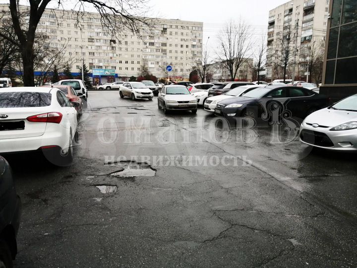 Продам помещение свободного назначения, 800 м²