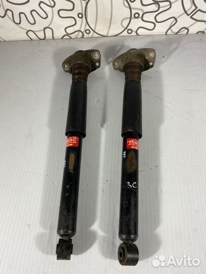 Амортизатор подвески задний Volkswagen Passat B7