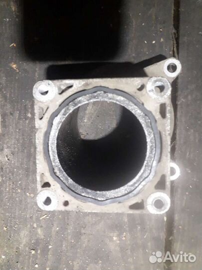 Кронштейн Дроссельной заслонки Рено Логан 2