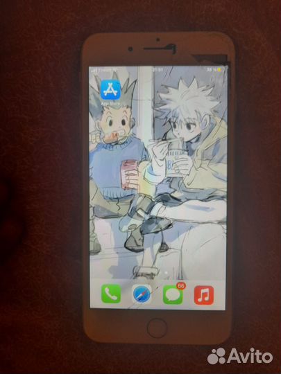 Телефон iPhone 7 plus