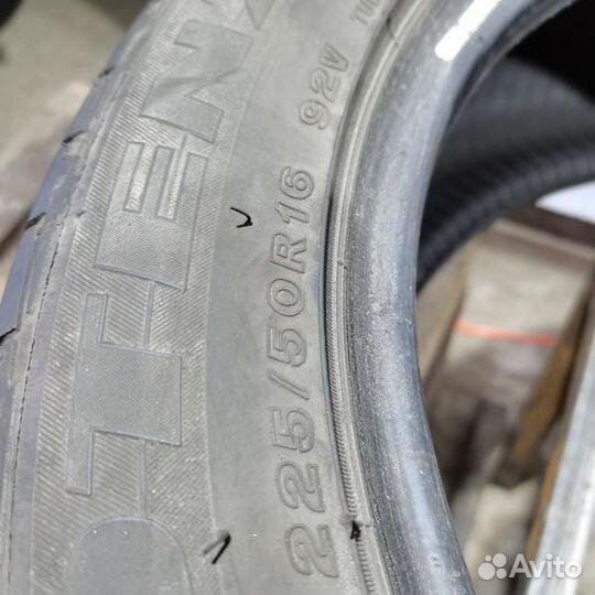 Bridgestone Potenza RE050A 225/50 R16