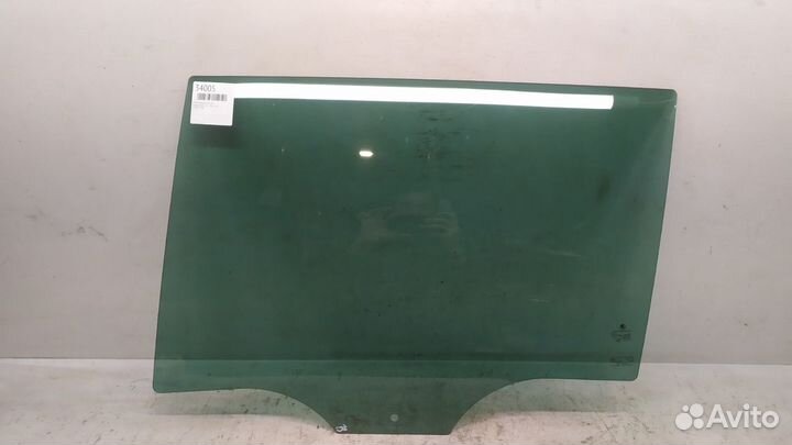 Стекло двери заднее левое Skoda Octavia A5