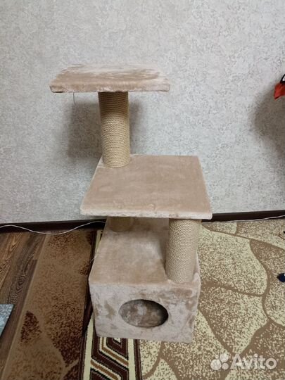 Домик для кошки с когтеточкой бу