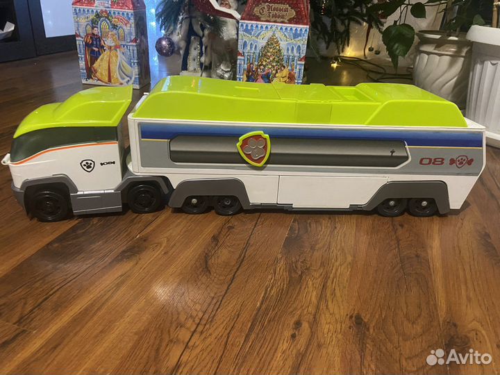 Щенячий патрулевоз