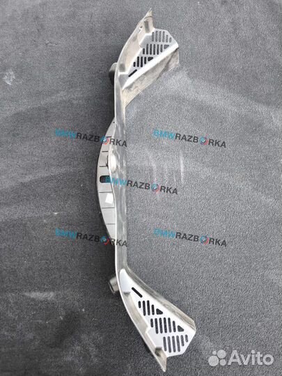 Накладка внутренняя на заднюю панель кузова BMW i8