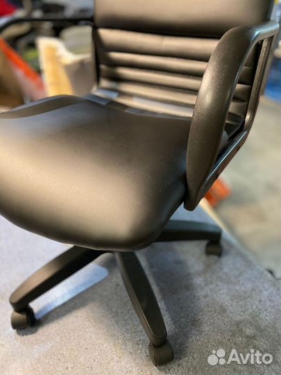 Компьютерное кресло