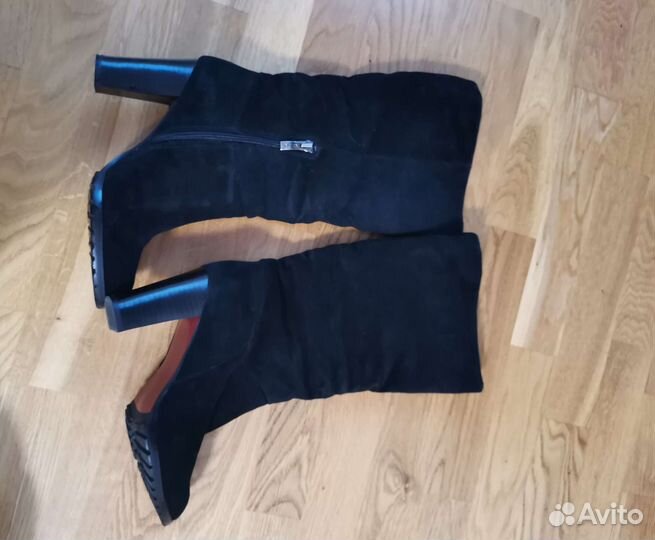 Зимние женские сапоги 38