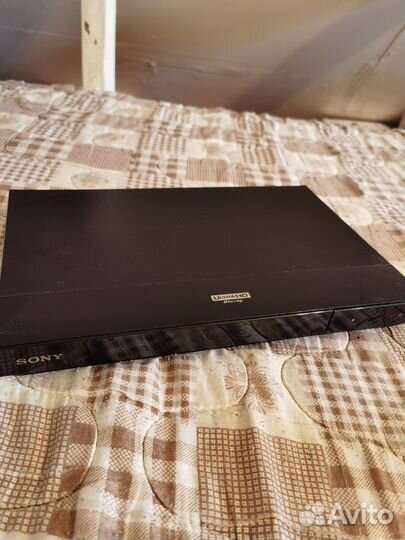 Blu ray 4k плеер UBP-X700