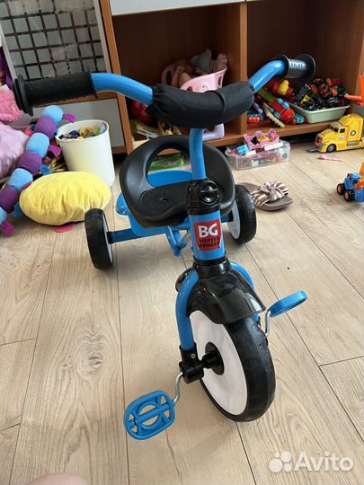 Велосипед трех колесный