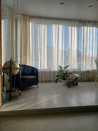 4-к. квартира, 150 м², 1/3 эт.