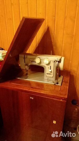 Швейная машинка чайка