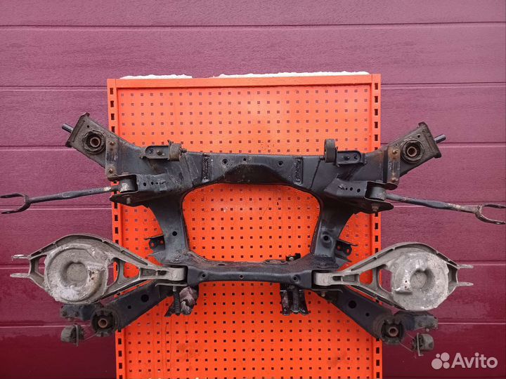 Балка задняя Infinity G35