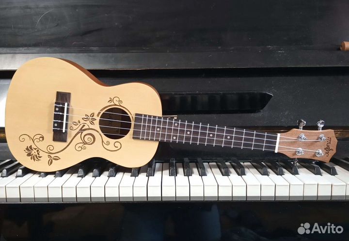 Уроки игры на гитаре, укулеле, фингерстайл