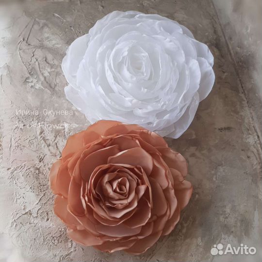 Большая брошь из ткани