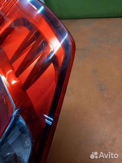 Задний фонарь форд фиеста