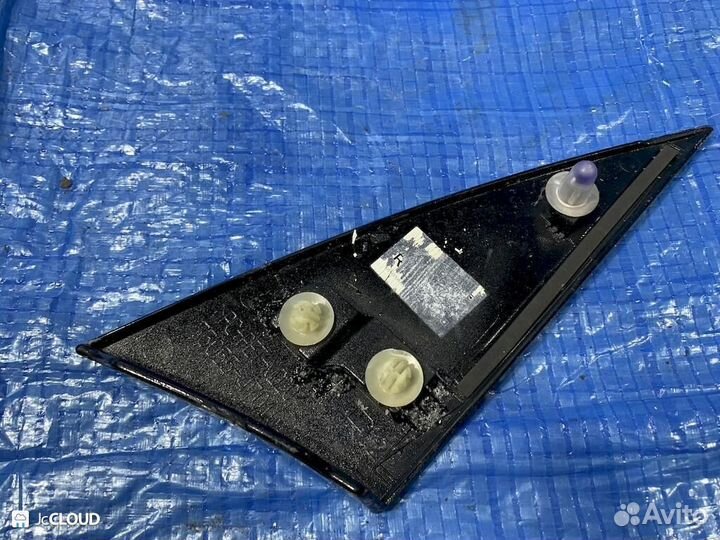 Молдинги на крыше на toyota prius ZVW50 2zrfxe