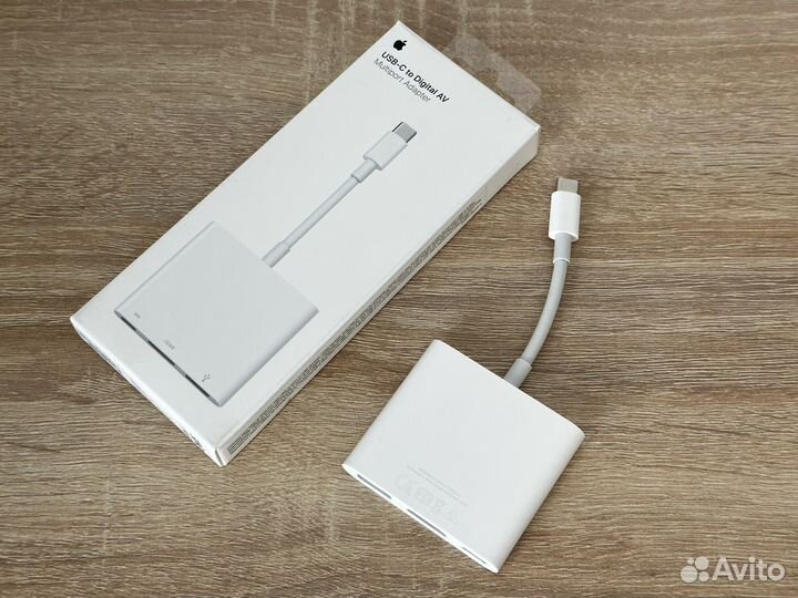 Apple. Хаб c кабель-коннектором USB Type C