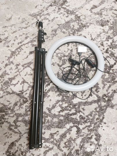 Кольцевая лампа