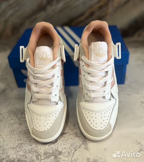 Adidas forum low женские