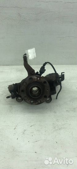 Кулак поворотный передний VW golf 5