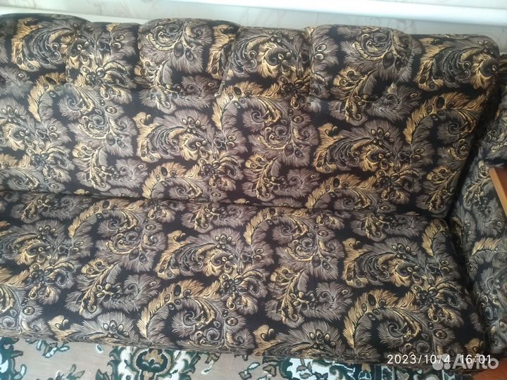 Диван прямой бу.2м