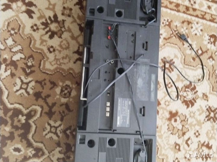 Кассетный магнитофон sanyo