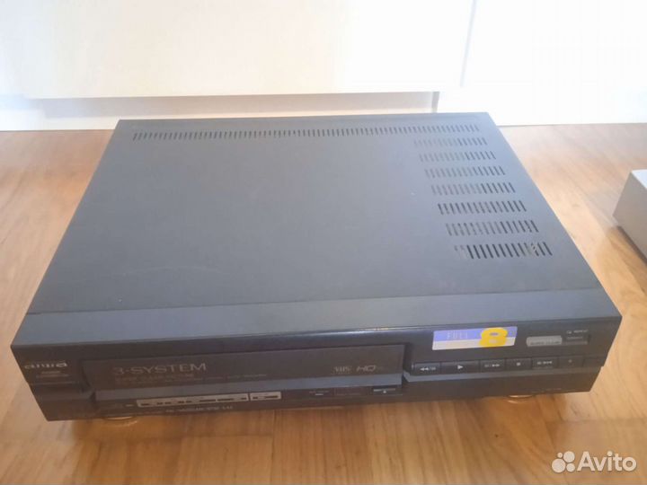 Видеомагнитофон aiwa